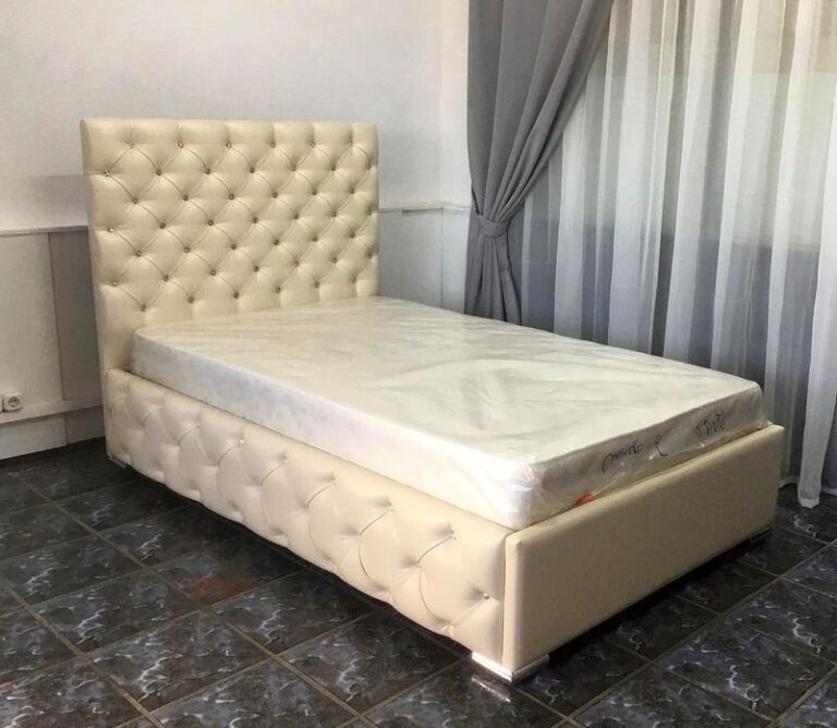 Кровать с мягким изголовьем фото 722