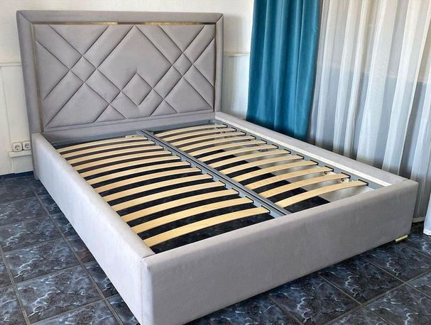 Кровать с мягким изголовьем двуспальная фото 1019